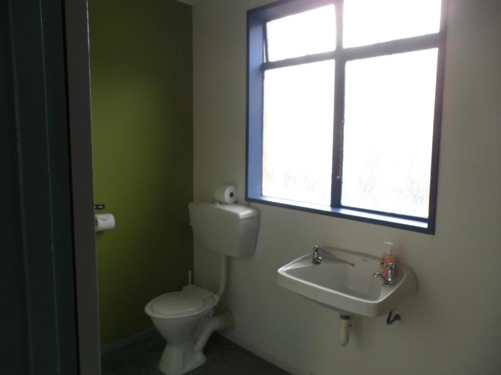 Sequoia Lodge Backpackers Пиктон Номер фото